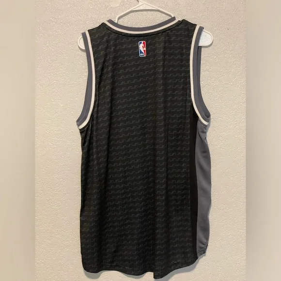 Adidas Sacramento Kings Jersey Size L - Picture 3 of 4